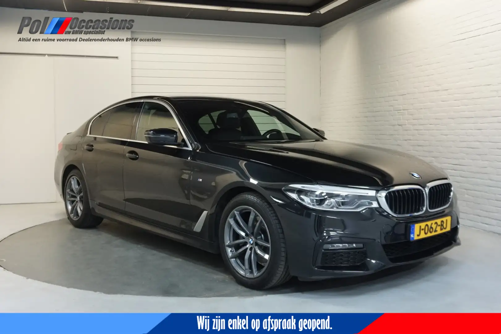 BMW 520 5-serie 520i High Exec M-Pakket | Carplay | Dealer Noir - 1