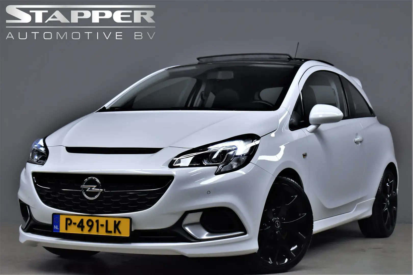 Opel Corsa 1.6 Turbo 207pk OPC Panorama/Schaalstoelen/Carplay Blanco - 1