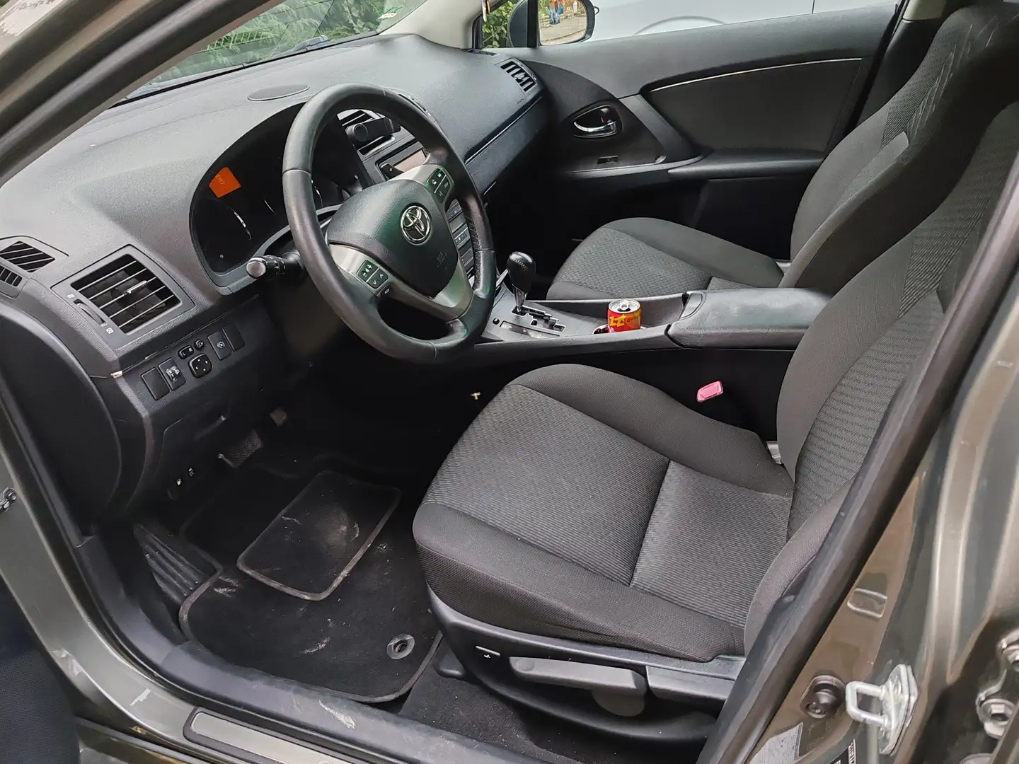 Toyota Avensis Combi 2.2 D-4D Automatik Executive - 2