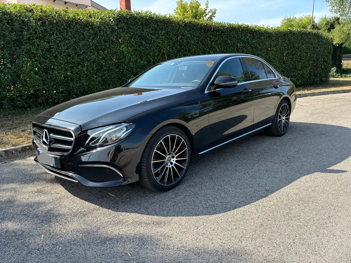 Mercedes-Benz E 220 E 220 d Business Sport 4matic auto Nero - 1