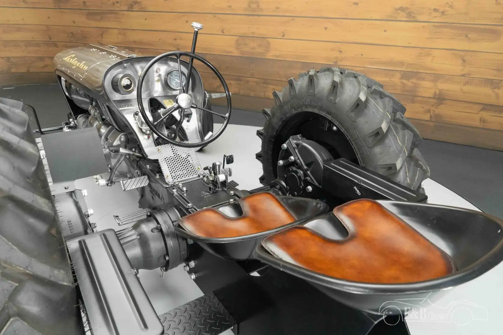 Lamborghini Centenario Tractor | 1962 Grijs - 2