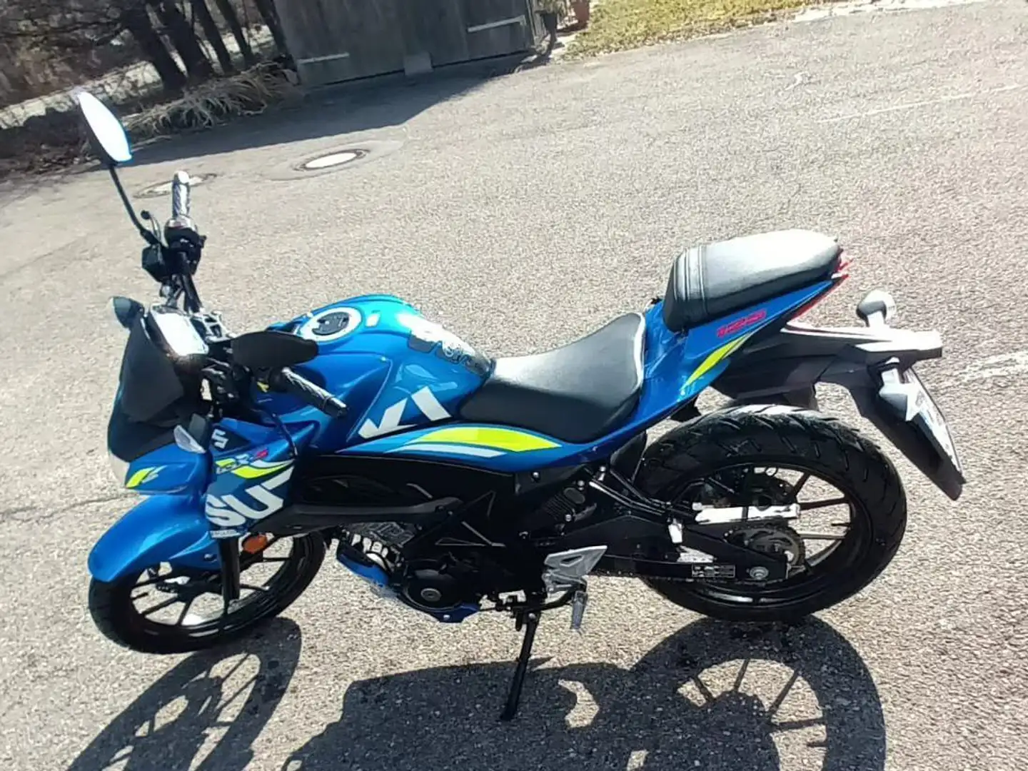 Suzuki GSX-S 125 Tiefergelegt Albastru - 1