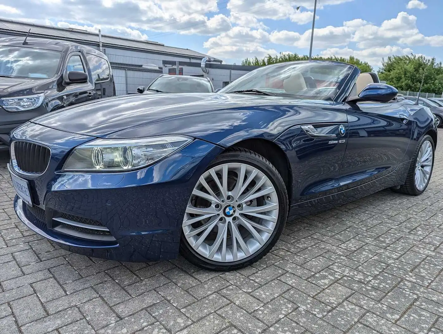 BMW Z4 sDrive20i Aut. 2.Hand/Leder/Bi-Xenon/18.Zoll/PDC/K Blauw - 1