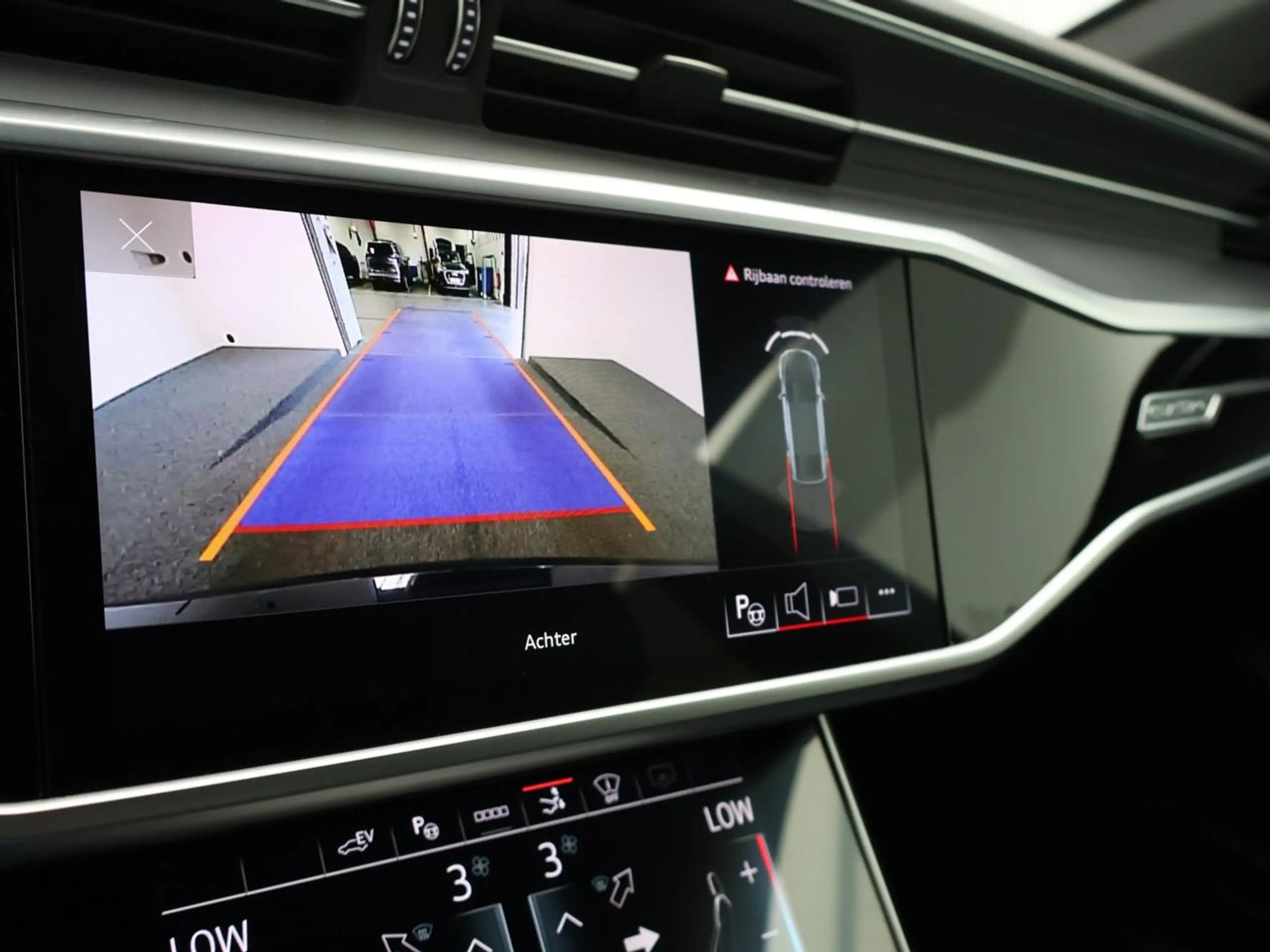 Audi A7 A7 PHEV 55 TFSI e Quattro Competition — photo 10