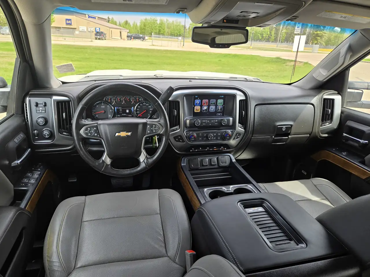 Chevrolet Silverado 1500 снимка Chevrolet Silverado 1500