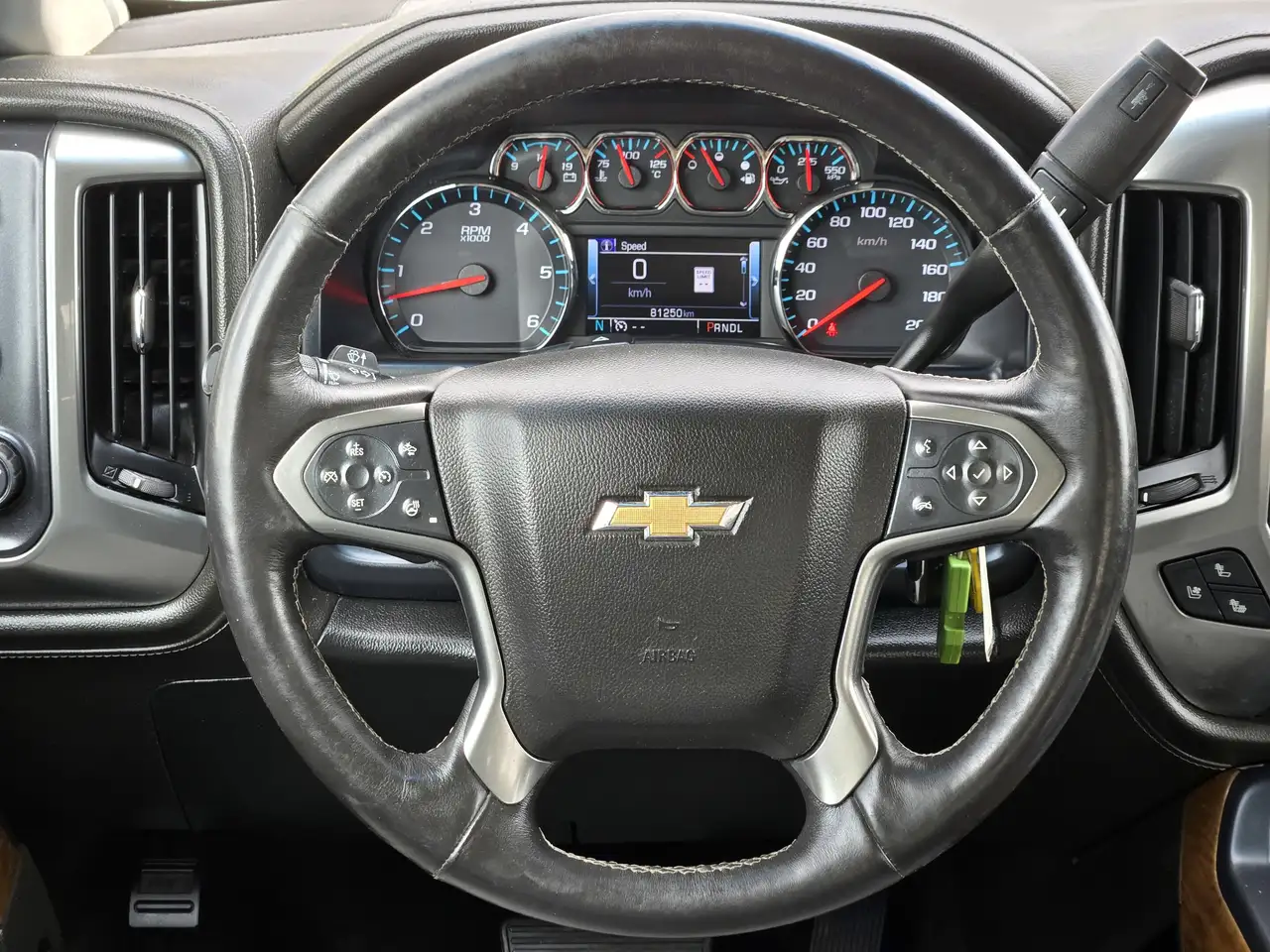 Chevrolet Silverado 1500 снимка Chevrolet Silverado 1500