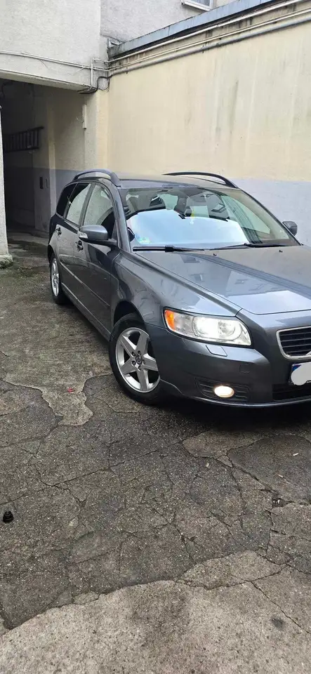 Volvo V50
