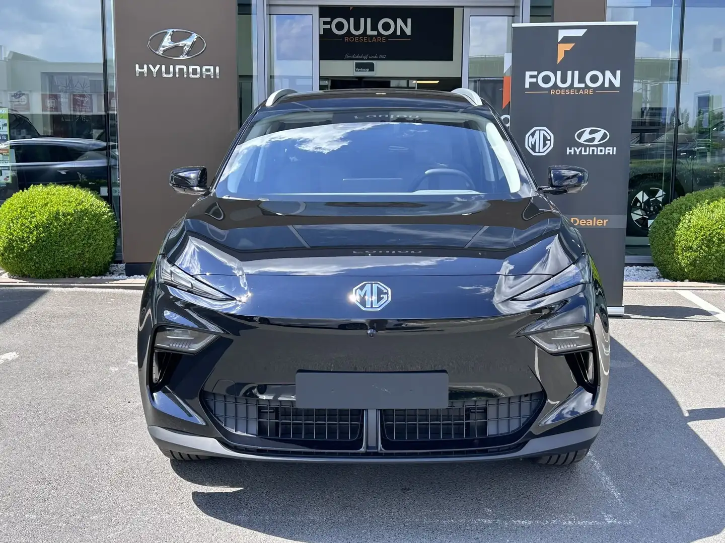 MG 64 kWh Luxury NEW MODEL - 2