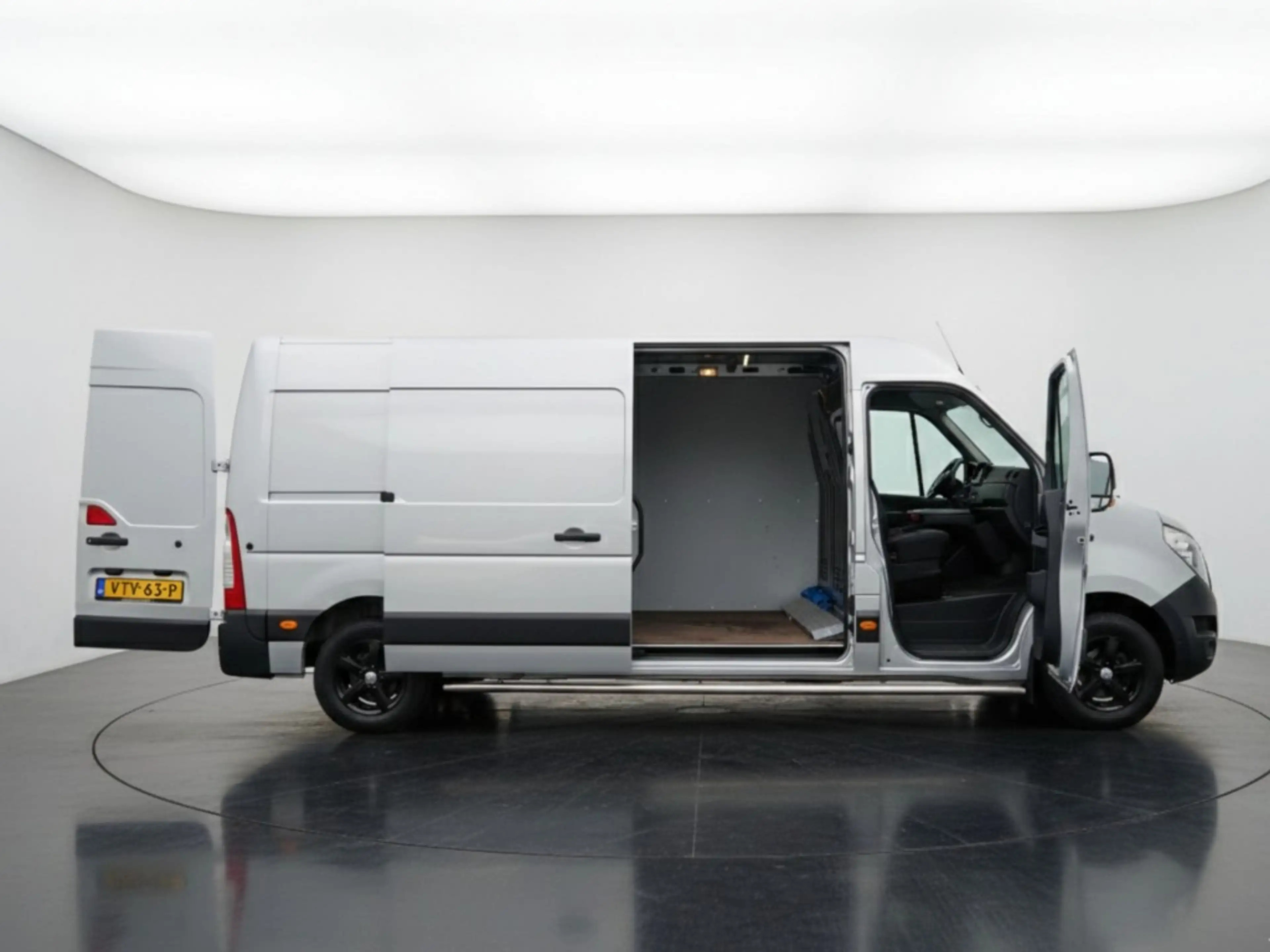 Nissan Interstar 2.3 dCi L3H3 N-Connecta Automaat — photo 6