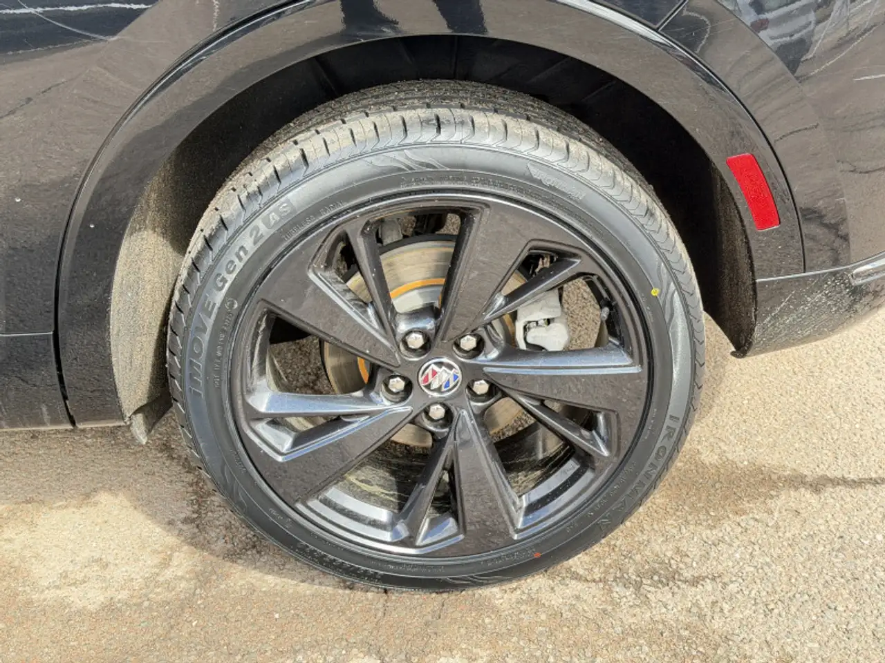 Buick Envision снимка Buick Envision