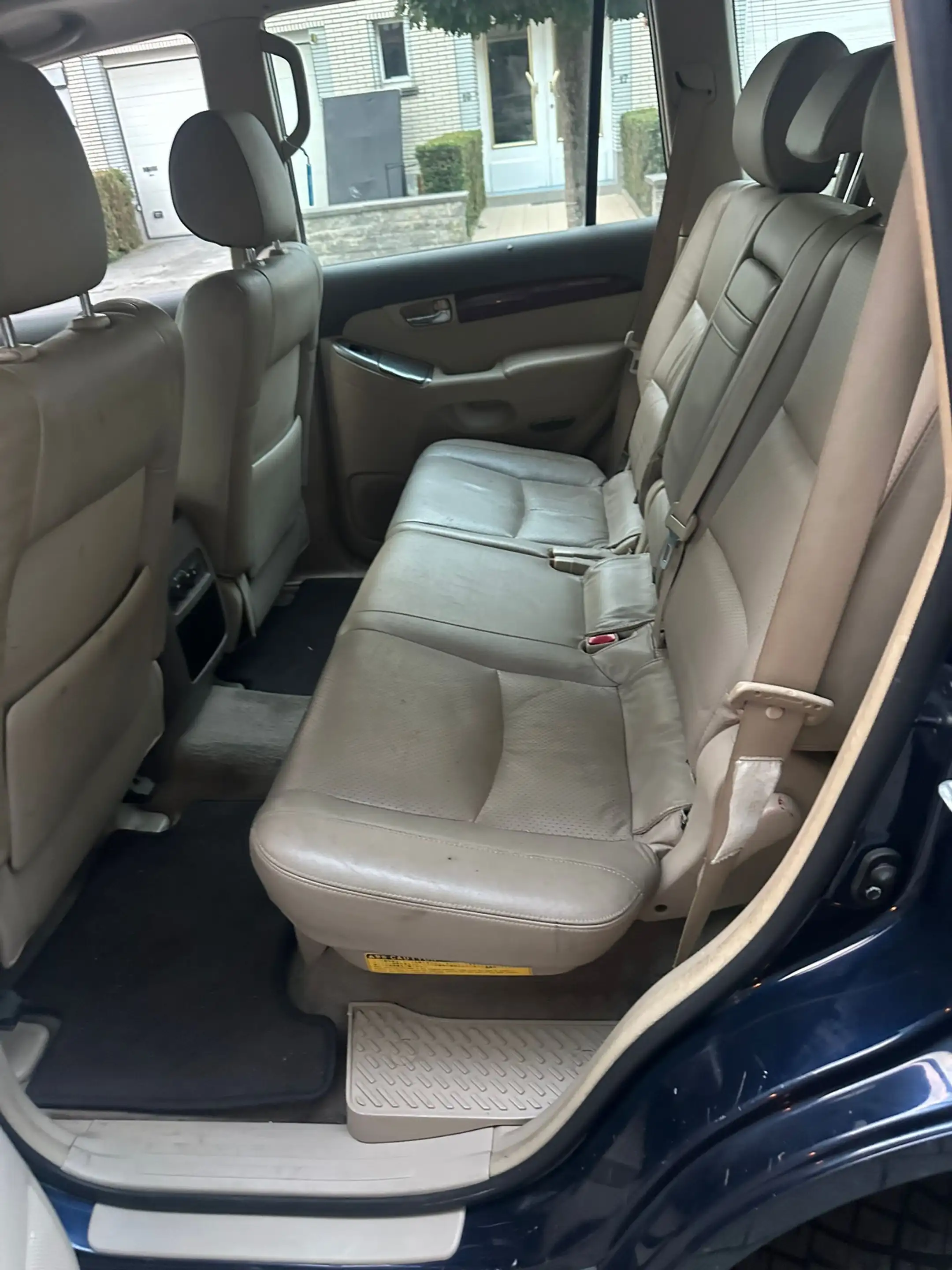 Toyota Land Cruiser 3.0 Turbo D-4D VIP 7 Seats Full Manual 0485905657 — photo 7