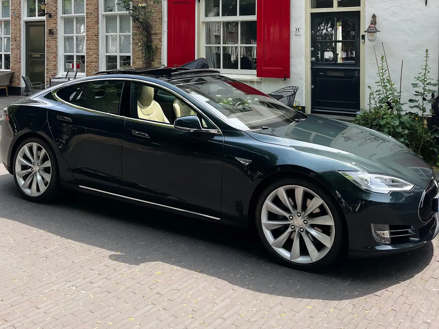 Tesla Model S Model S P85D Performance Vert - 1