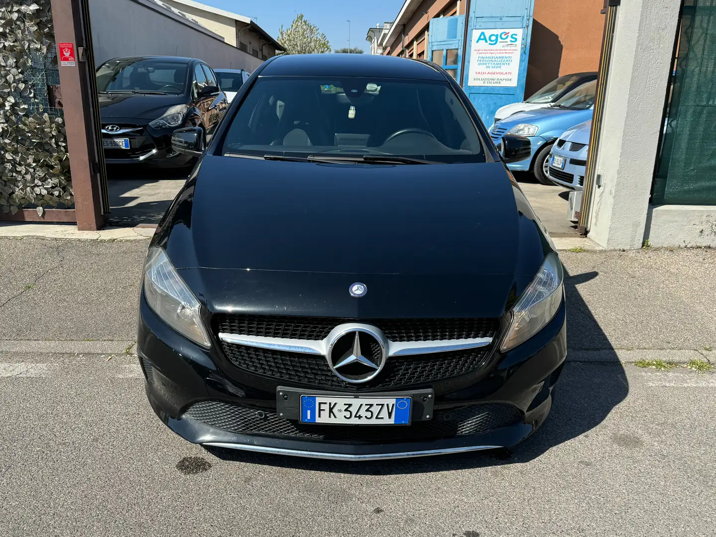 Mercedes-Benz A 200 *PREMIUM*MANUALE*MY 16* Zwart - 2