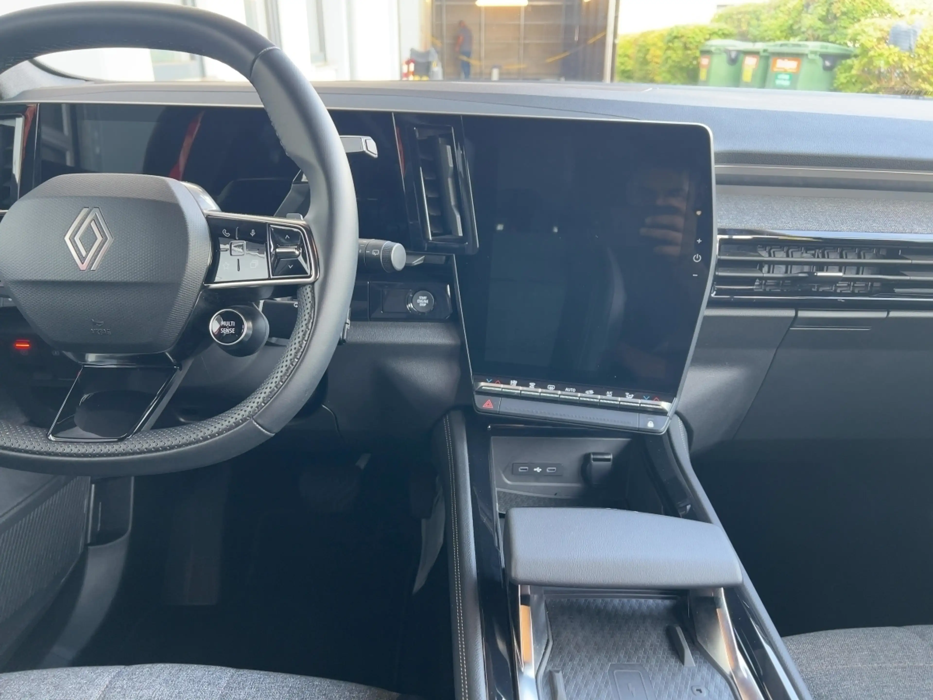 Renault Espace 6 Techno E-Tech Full Hybrid 200 PDC KLIMA — photo 12