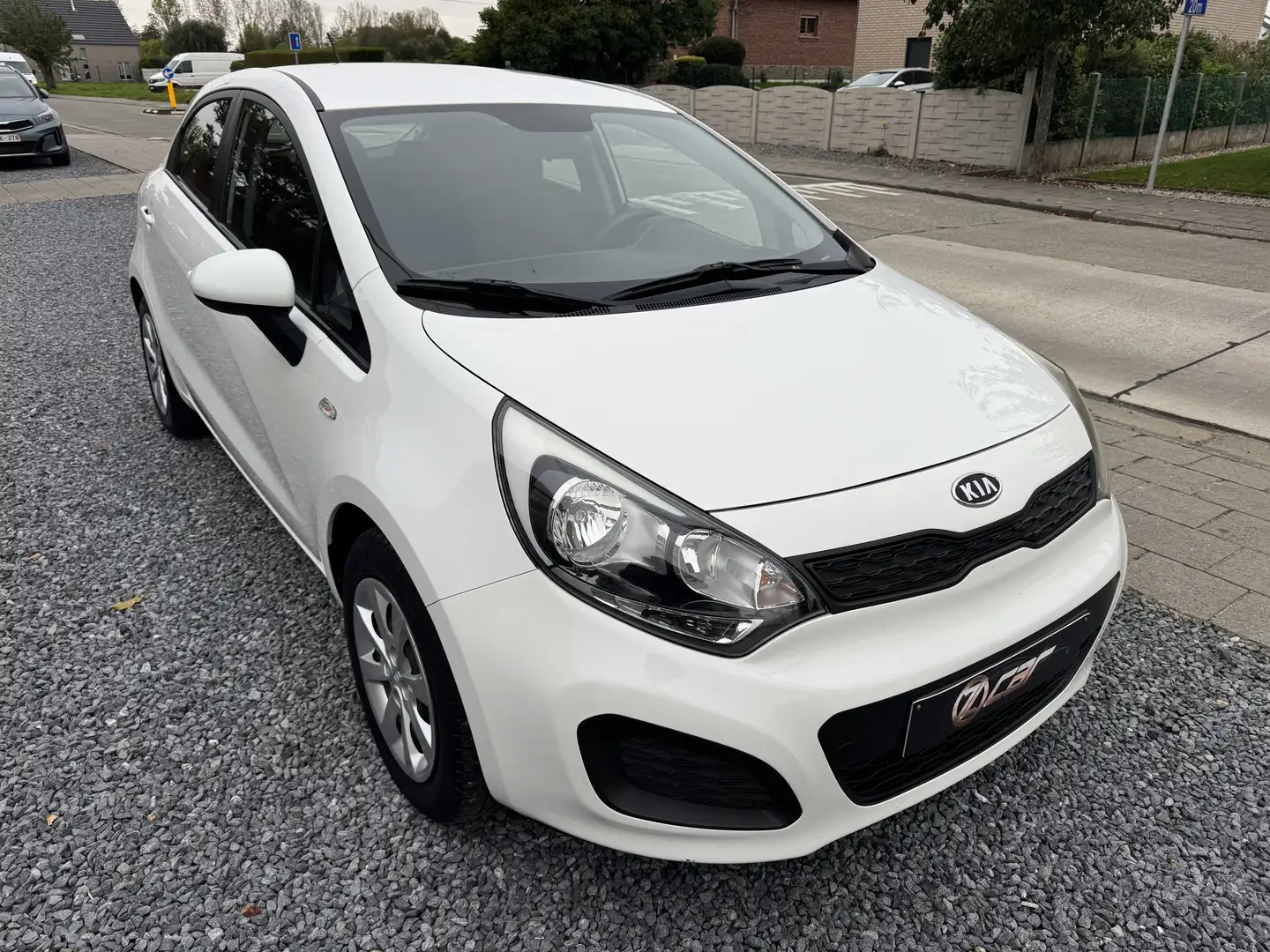 Kia Rio Rio 1.1 CRDi Lounge GARANTIE 12MOIS Blanc - 2
