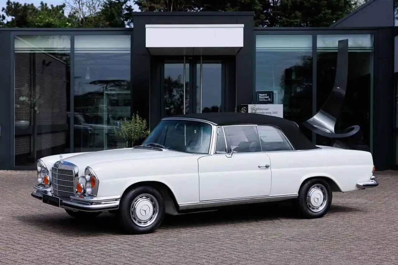 Mercedes-Benz 280 W111 SE Cabriolet | Volledig gerestaureerd | Flach, foto 1