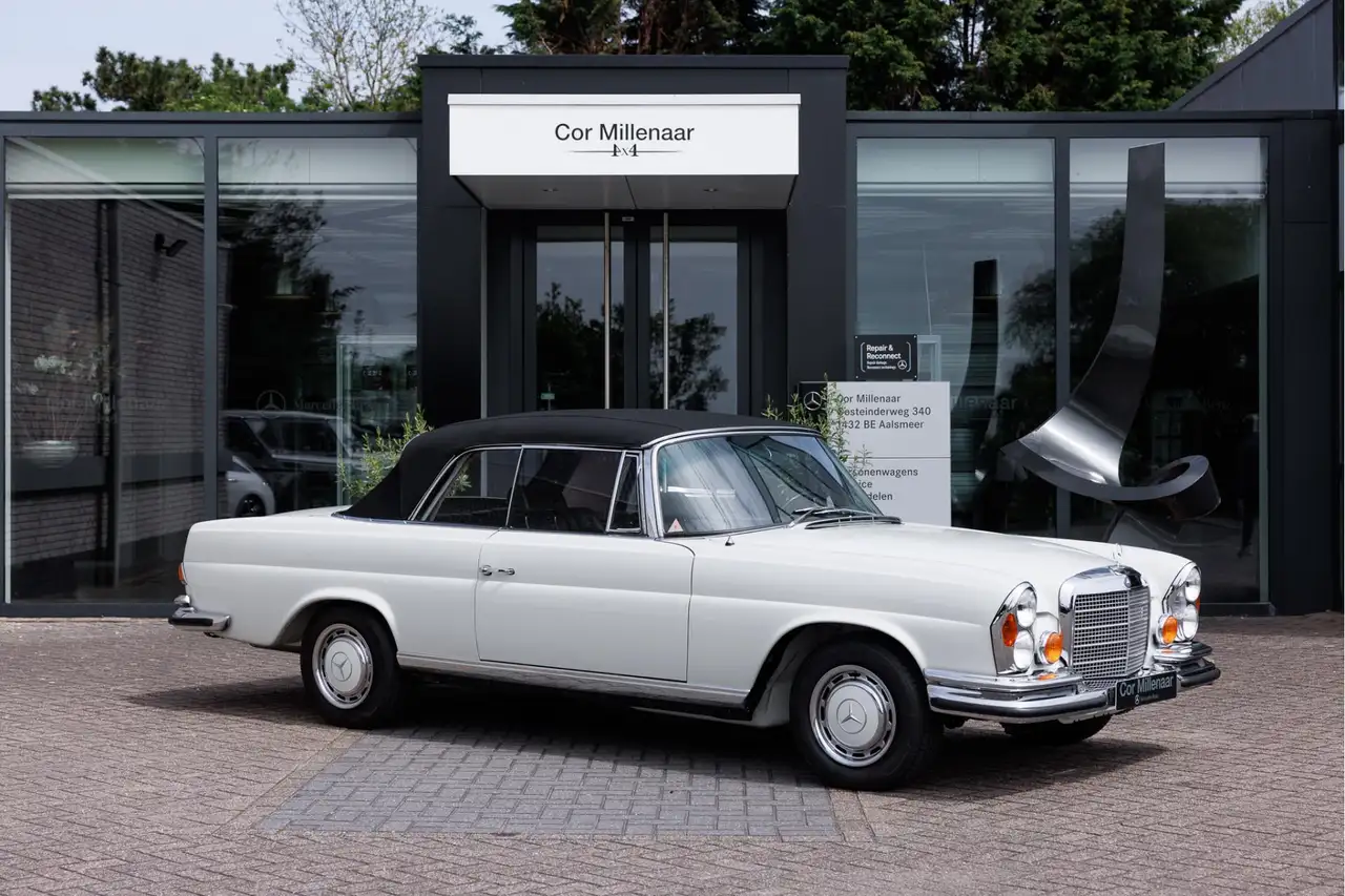 Mercedes-Benz 280 W111 SE Cabriolet | Volledig gerestaureerd | Flach, foto 10