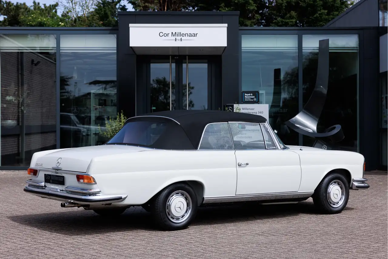 Mercedes-Benz 280 W111 SE Cabriolet | Volledig gerestaureerd | Flach, foto 7