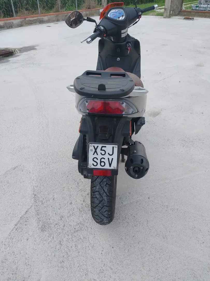 Kymco Agility 50 Grijs - 2