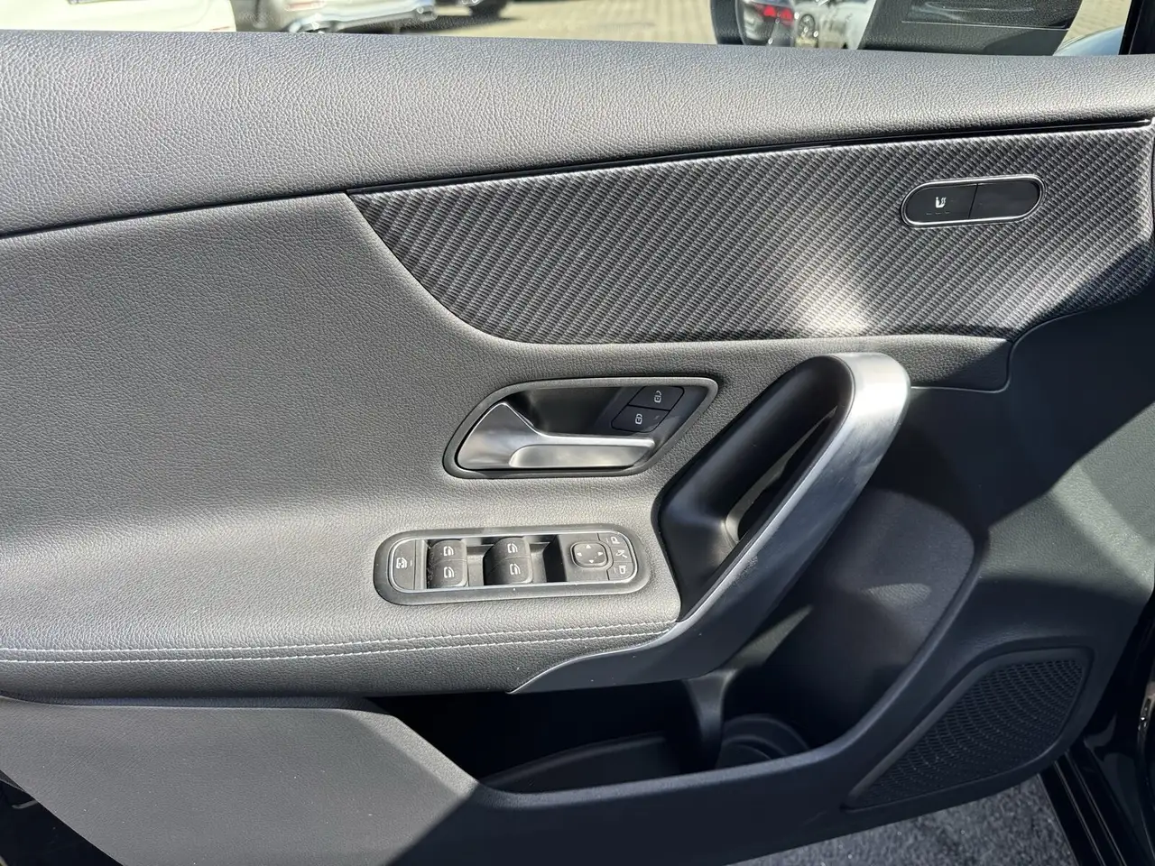 Mercedes-Benz A-Class A 180 PROGRESSIVE NAVI+KAMERA+LED+CARPLAY+ASSIST, миниатюра 9