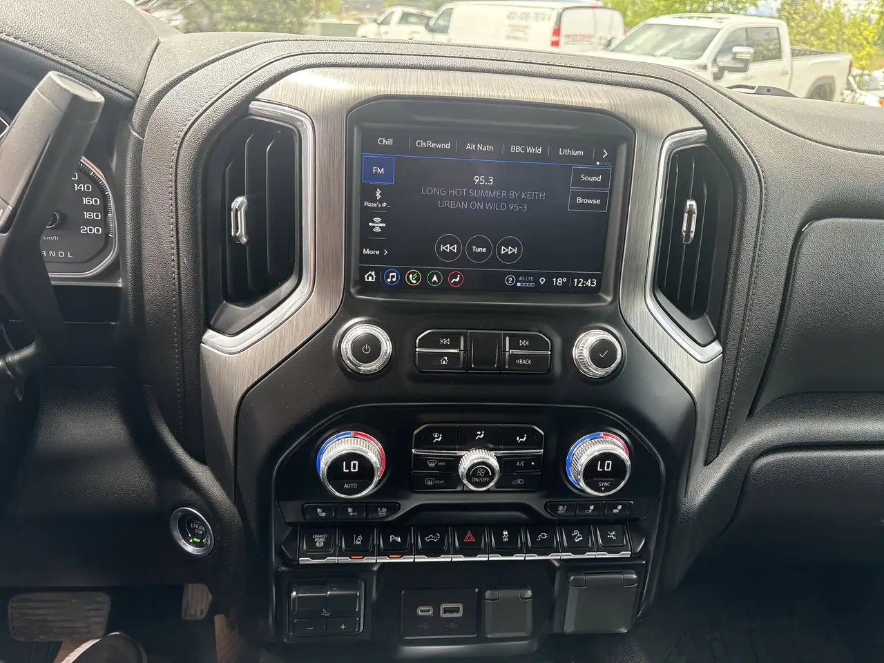 GMC Sierra 3500HD fotografie GMC Sierra 3500HD
