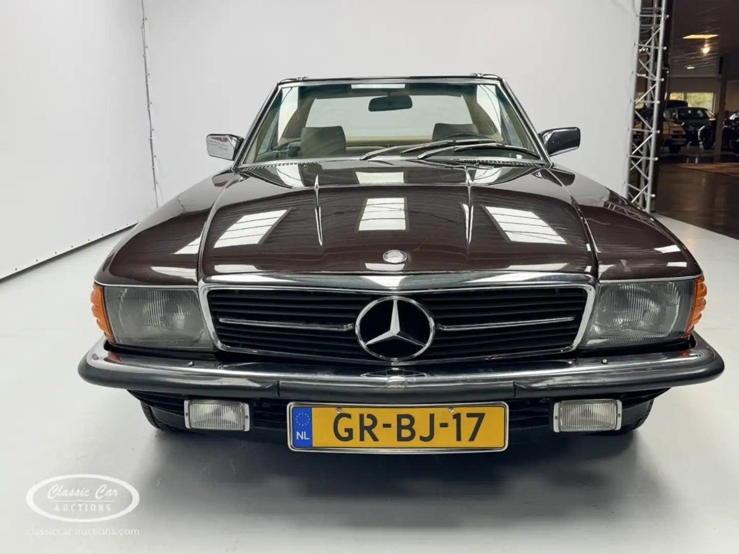 Mercedes-Benz 500 - ONLINE AUCTION Bruin - 2