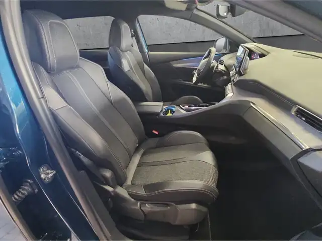 Peugeot 3008 view 13