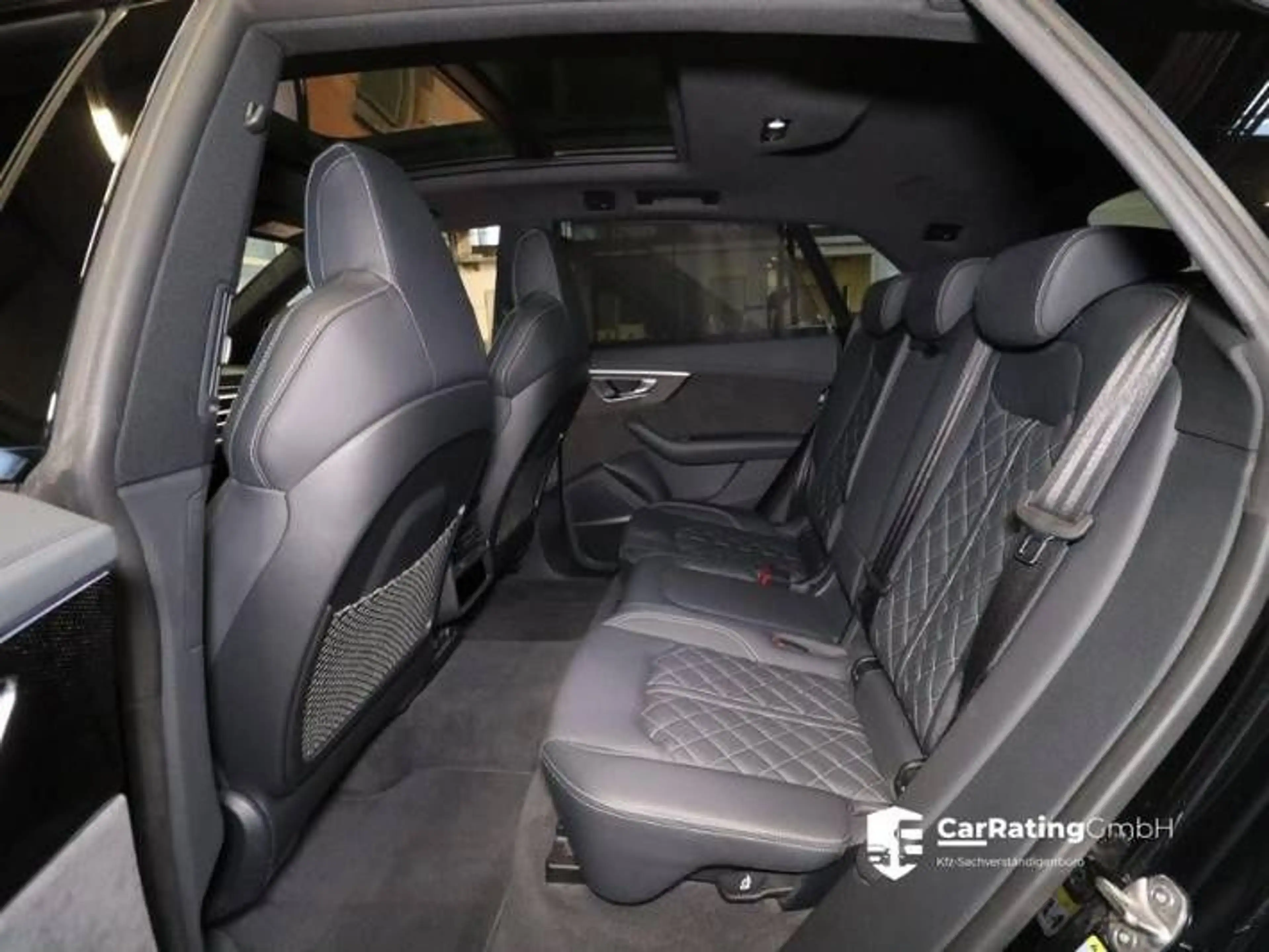 Audi SQ8 TFSI Pano+Matrix+HUD+Navi+ACC+RearView — photo 12