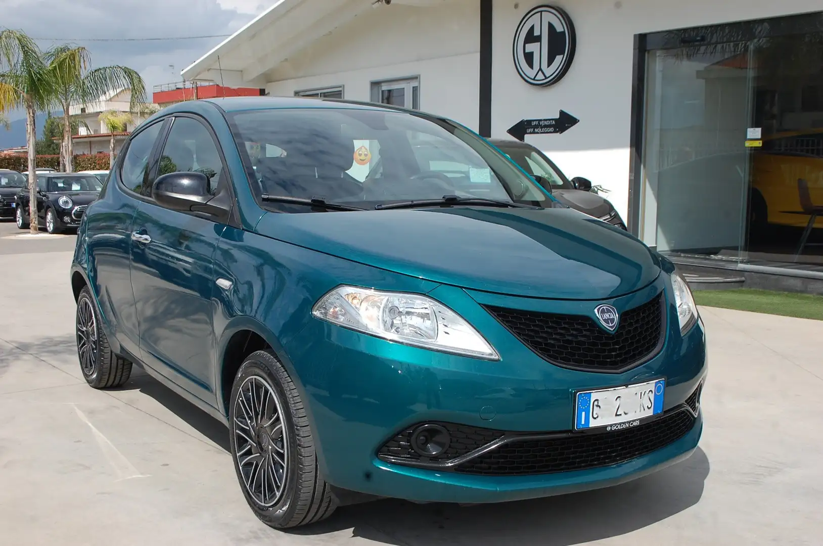 Lancia Ypsilon 1.2 69CV Gold S&S Bluetooth Uff Italy USB Clima Verde - 1