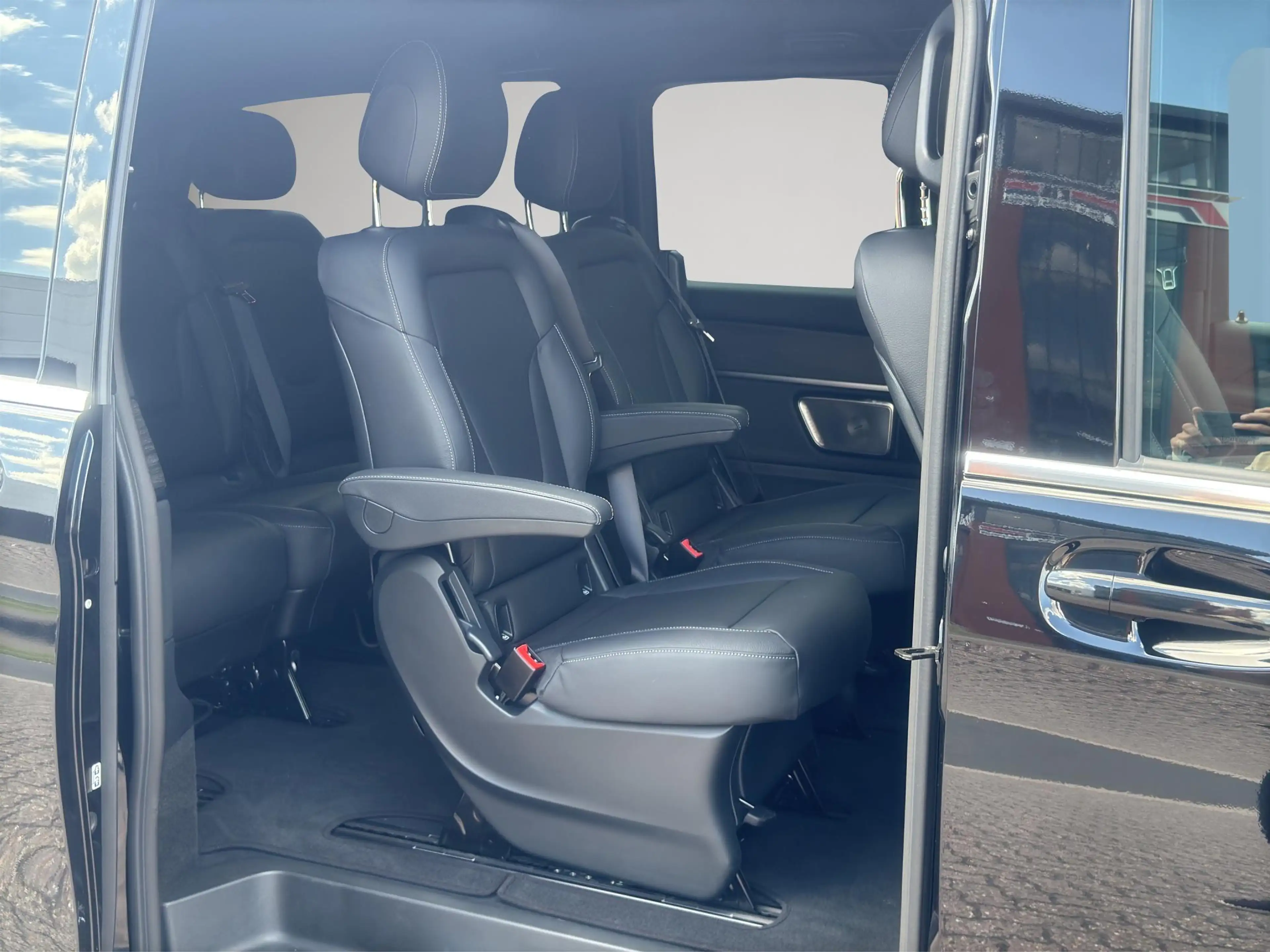 Mercedes-Benz EQV 300 L3 Avantgarde 90 kWh | Excl BTW | Burmester | 360° — photo 23