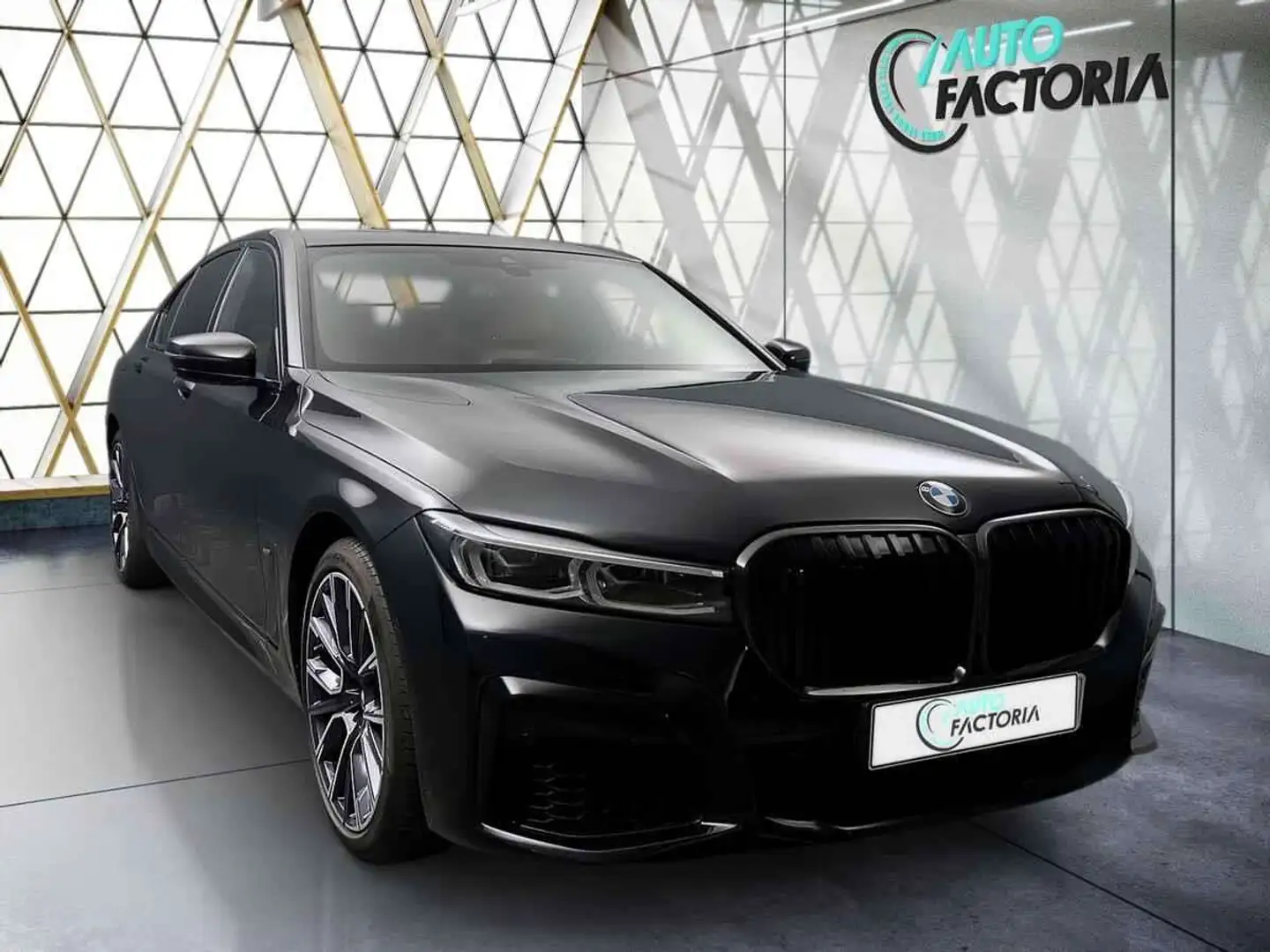 BMW 745 E -56% HYB 394cv BVA8 M Sport +T.PANO+GPS+Options Noir - 2