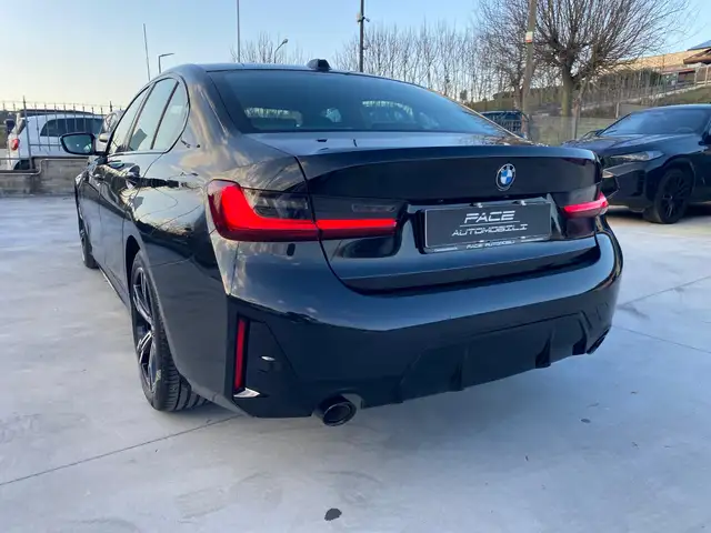 BMW 3 Series view 12