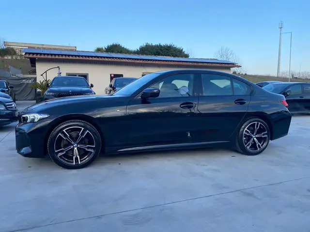 BMW 3 Series view 7