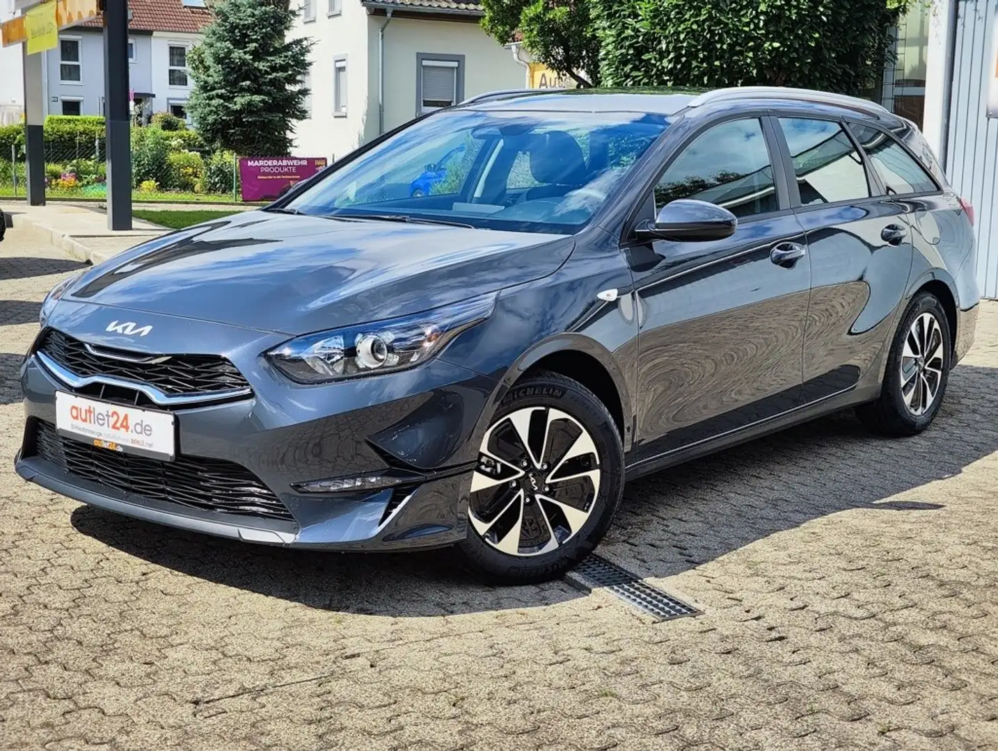 Kia Ceed SW / cee'd SW Ceed Kombi Vision 140PS DCT Navi Kamera SHZ Klima Grau - 1