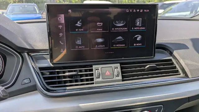 Audi Q5 view 15