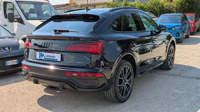 Audi Q5 view 4