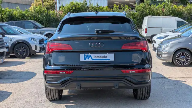 Audi Q5 view 5