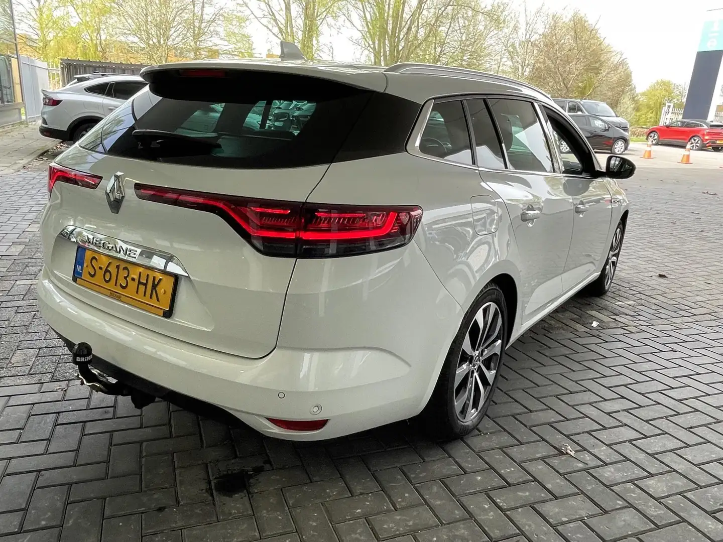 Renault Megane Estate 1.3 TCe 140 EDC Techno | Dodehoekdetectie | Wit - 2