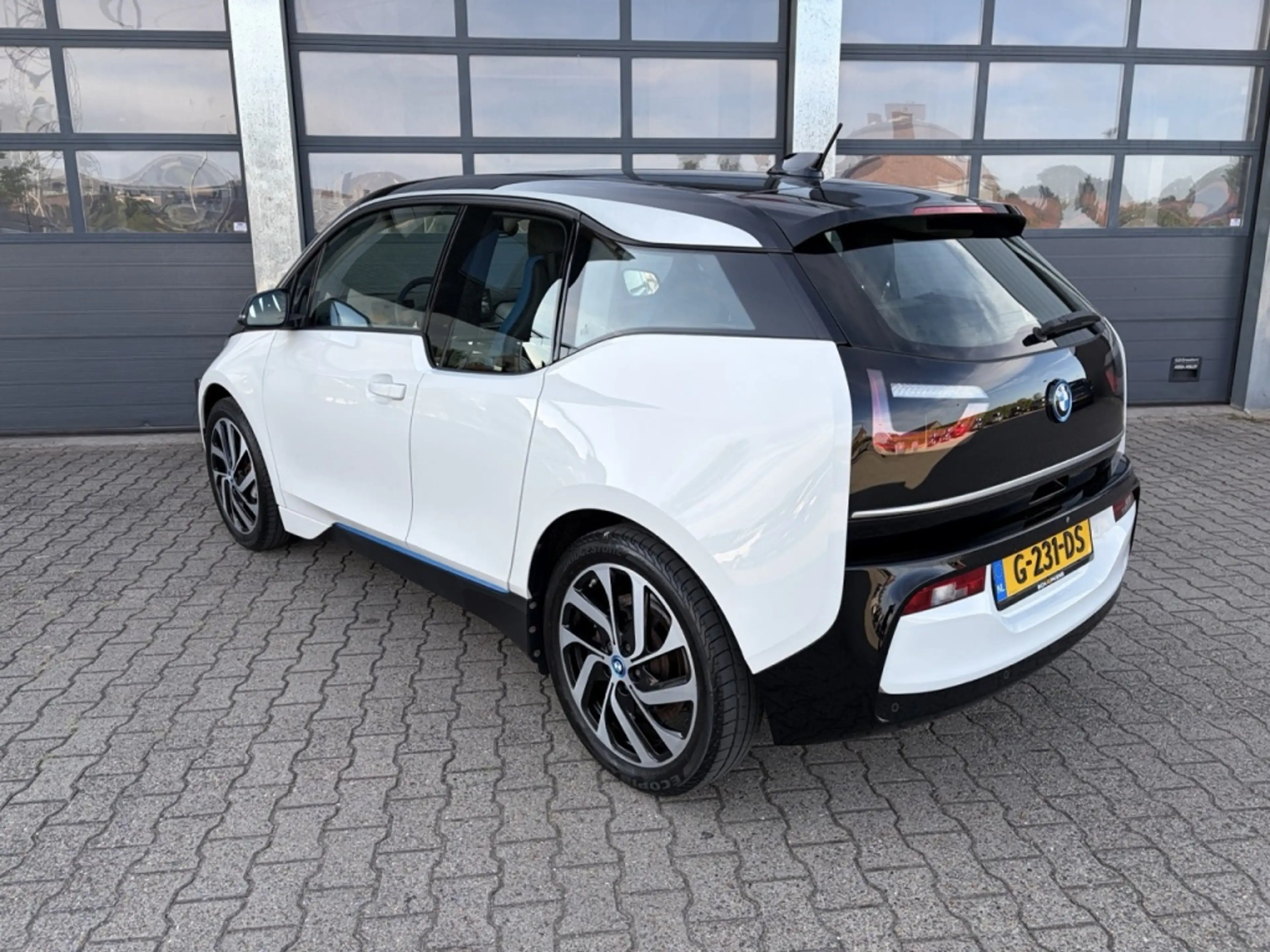 BMW i3 (I01) i3 170pk (120 Ah) Aut i3 Executive Edition — photo 3