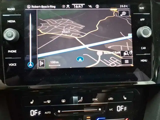Volkswagen Passat view 12