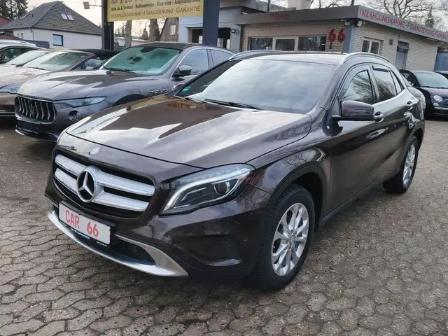 Mercedes-Benz GLA 200 GLA GLA 200 d Score