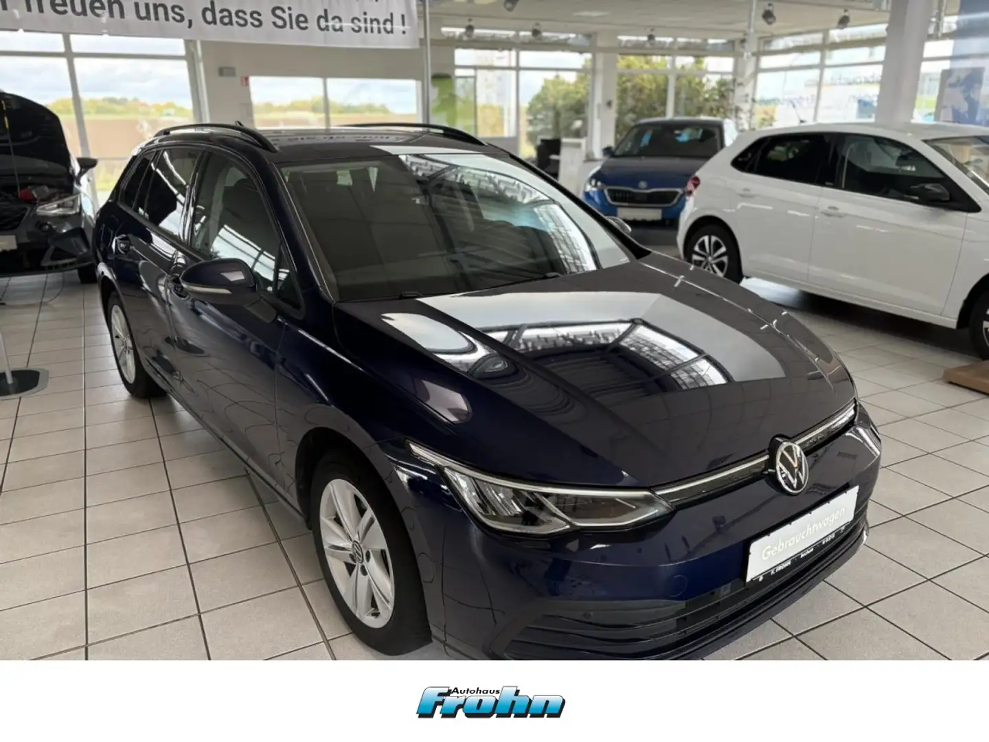Volkswagen Golf VIII Variant Life eTSI Klima Navi Rückfahrkamera Blau - 1
