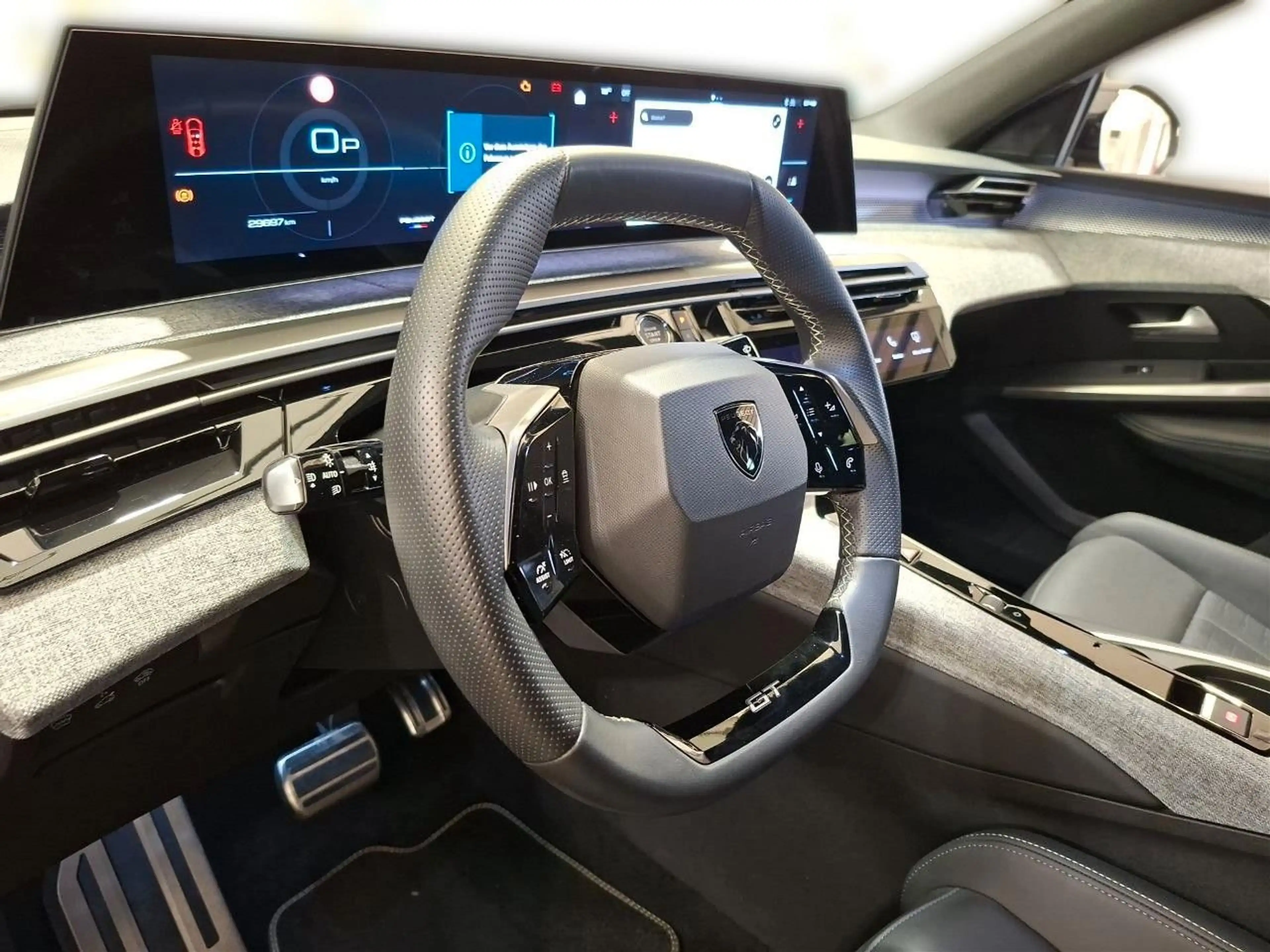 Peugeot 5008 GT Hybrid 145PS 6G-DSG*DRIVE-ASSIST-PAKET * — photo 12