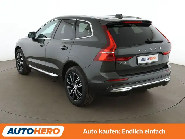 Volvo XC60 view 4