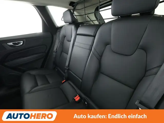 Volvo XC60 view 14
