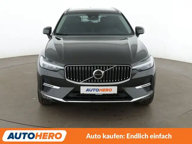 Volvo XC60 view 9