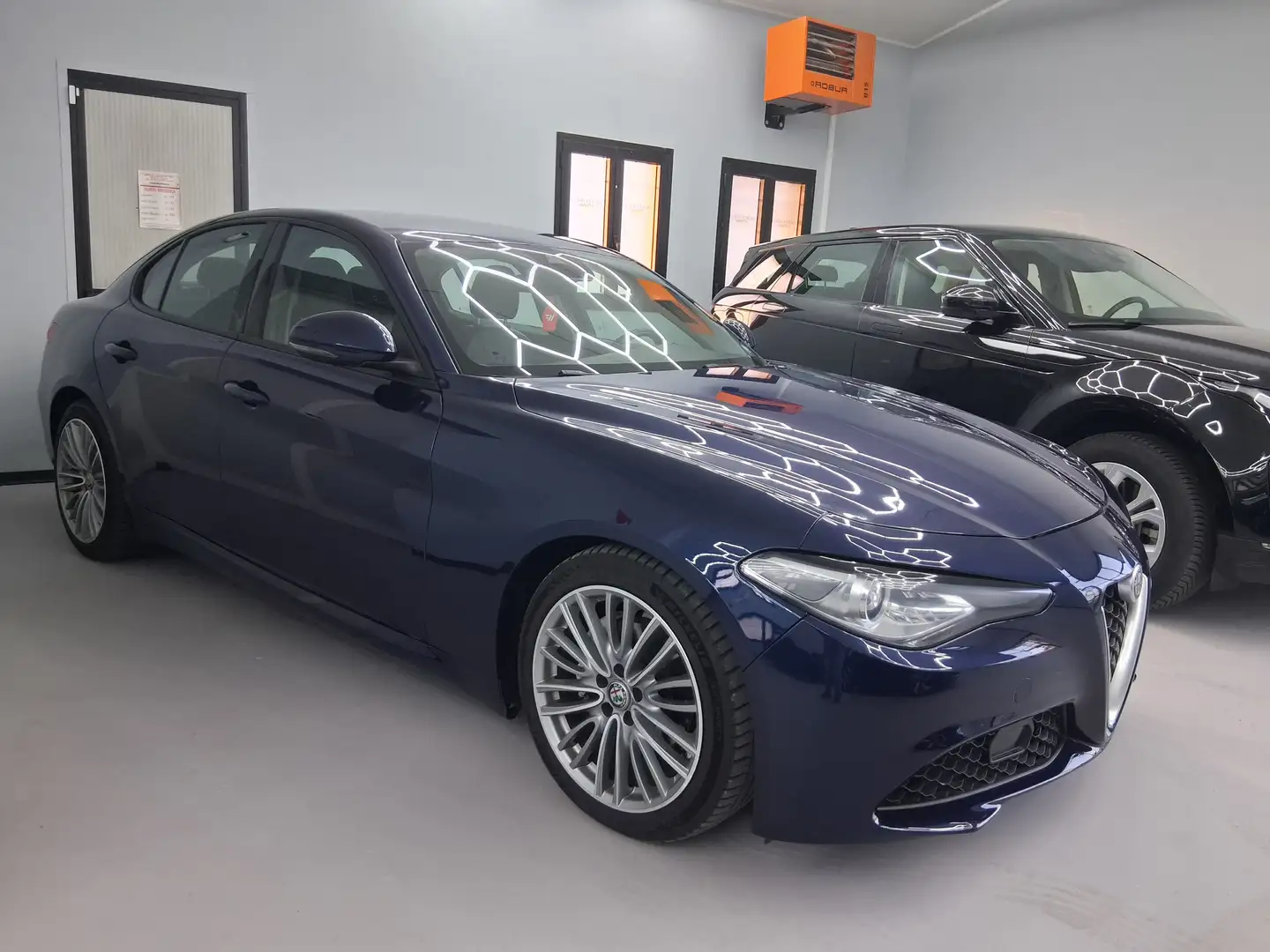 Alfa Romeo Giulia Giulia 2.2 t Business 150cv auto Blau - 2