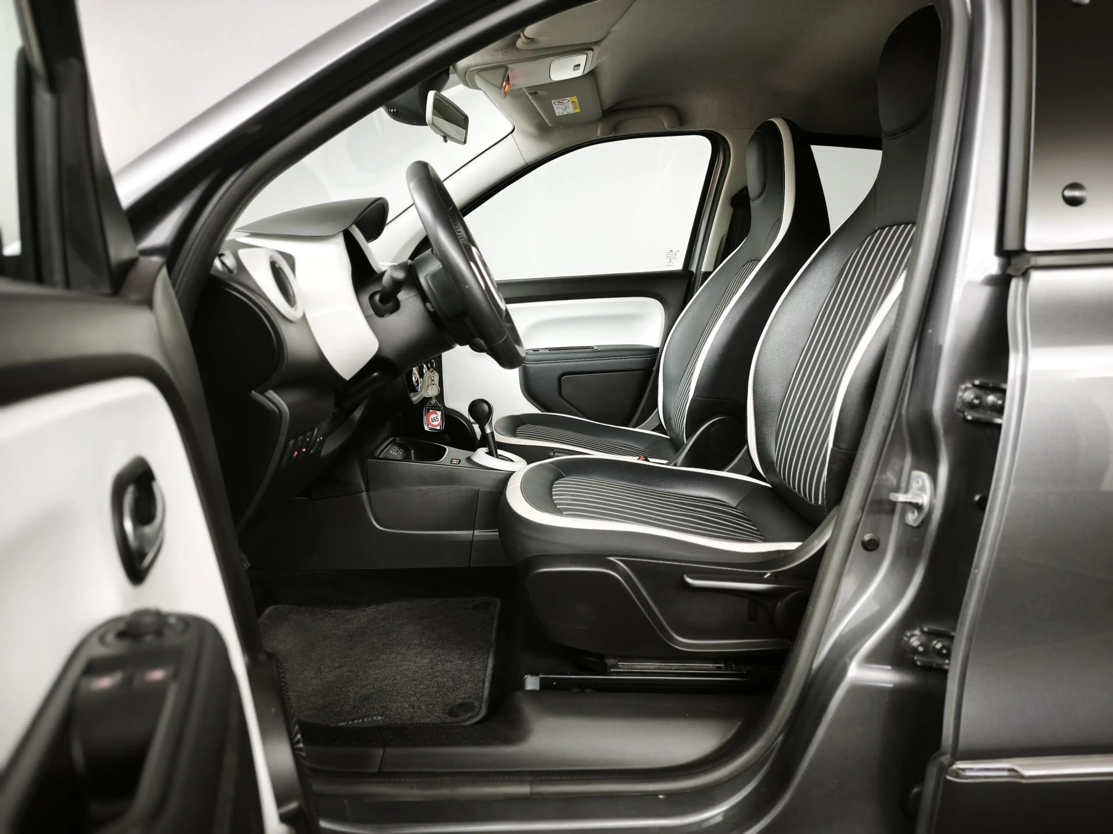 Renault Twingo Z.E. R80 E-Tech Techno 22 kWh | NAP | Achteruitrij — photo 7