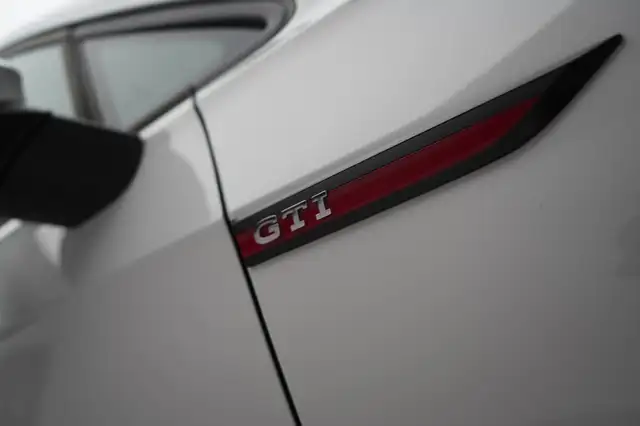 Volkswagen Golf view 15