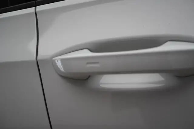 Volkswagen Golf view 14